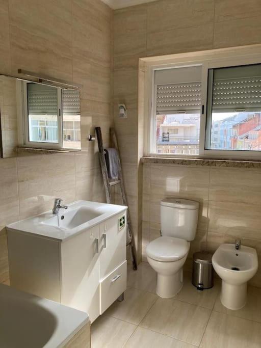 Apartamento Bem Localizado Para Familias & Amigos Apartman Lisboa Kültér fotó