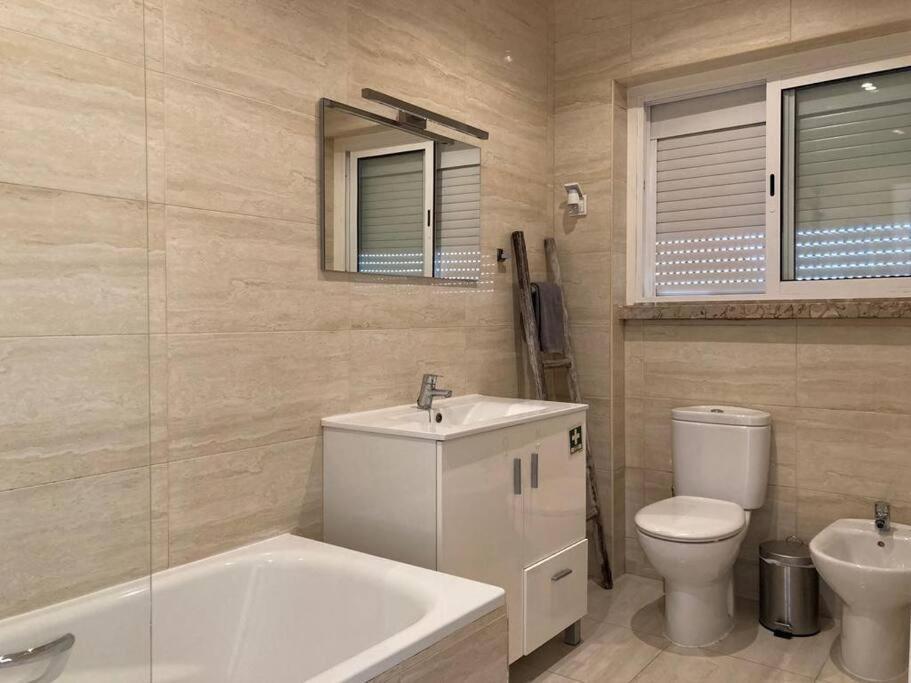 Apartamento Bem Localizado Para Familias & Amigos Apartman Lisboa Kültér fotó